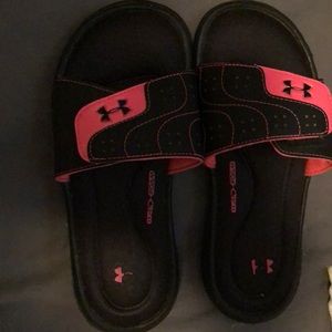 Under armour slides